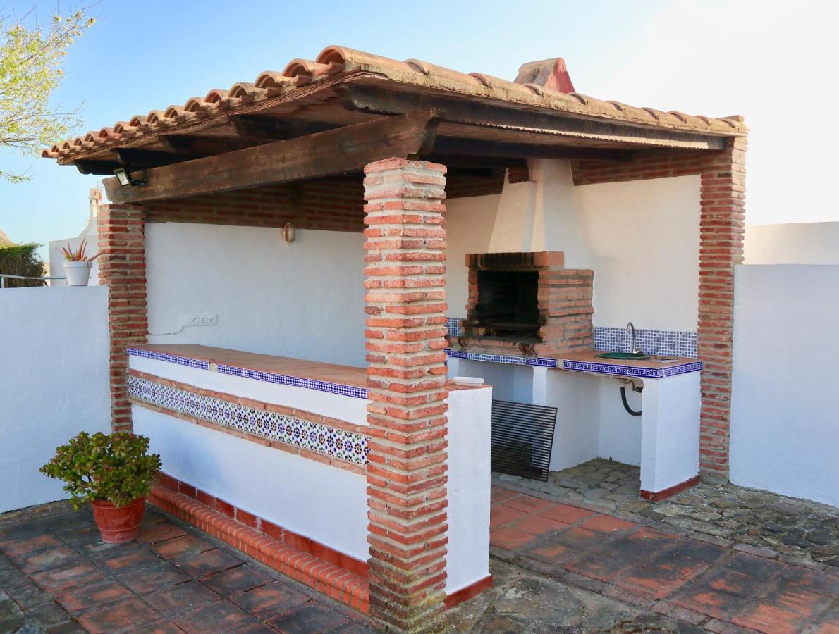 Fuente Del Gallo Nomada Conil De La Frontera Exterior foto